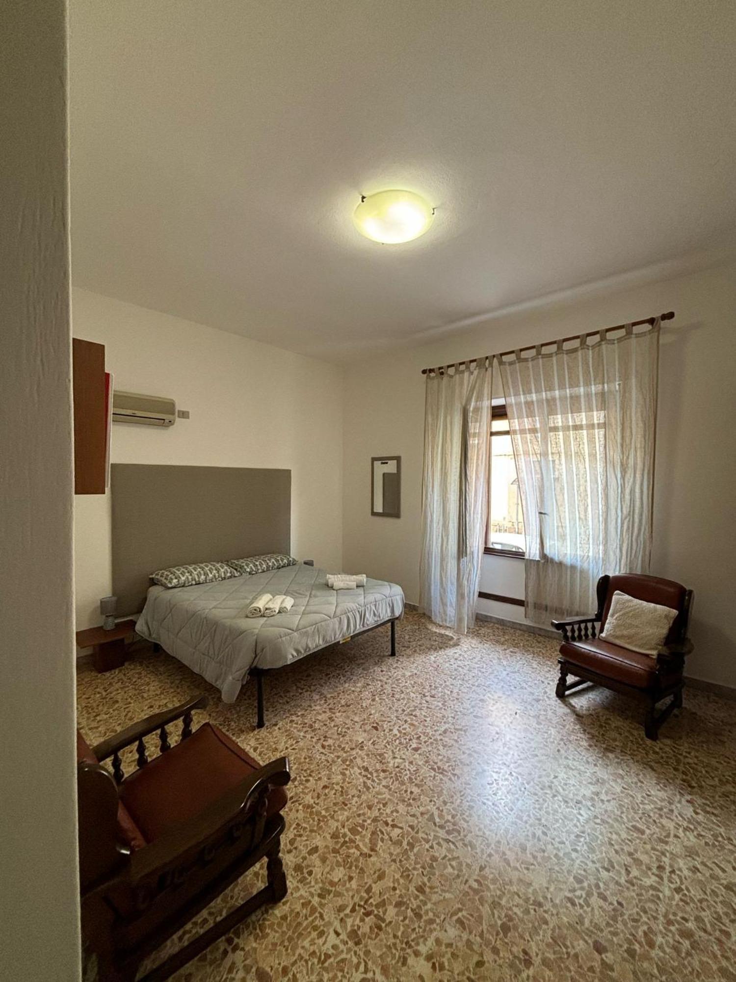 Pm 41 Via Ennio Porrino Guest House Alghero Zewnętrze zdjęcie