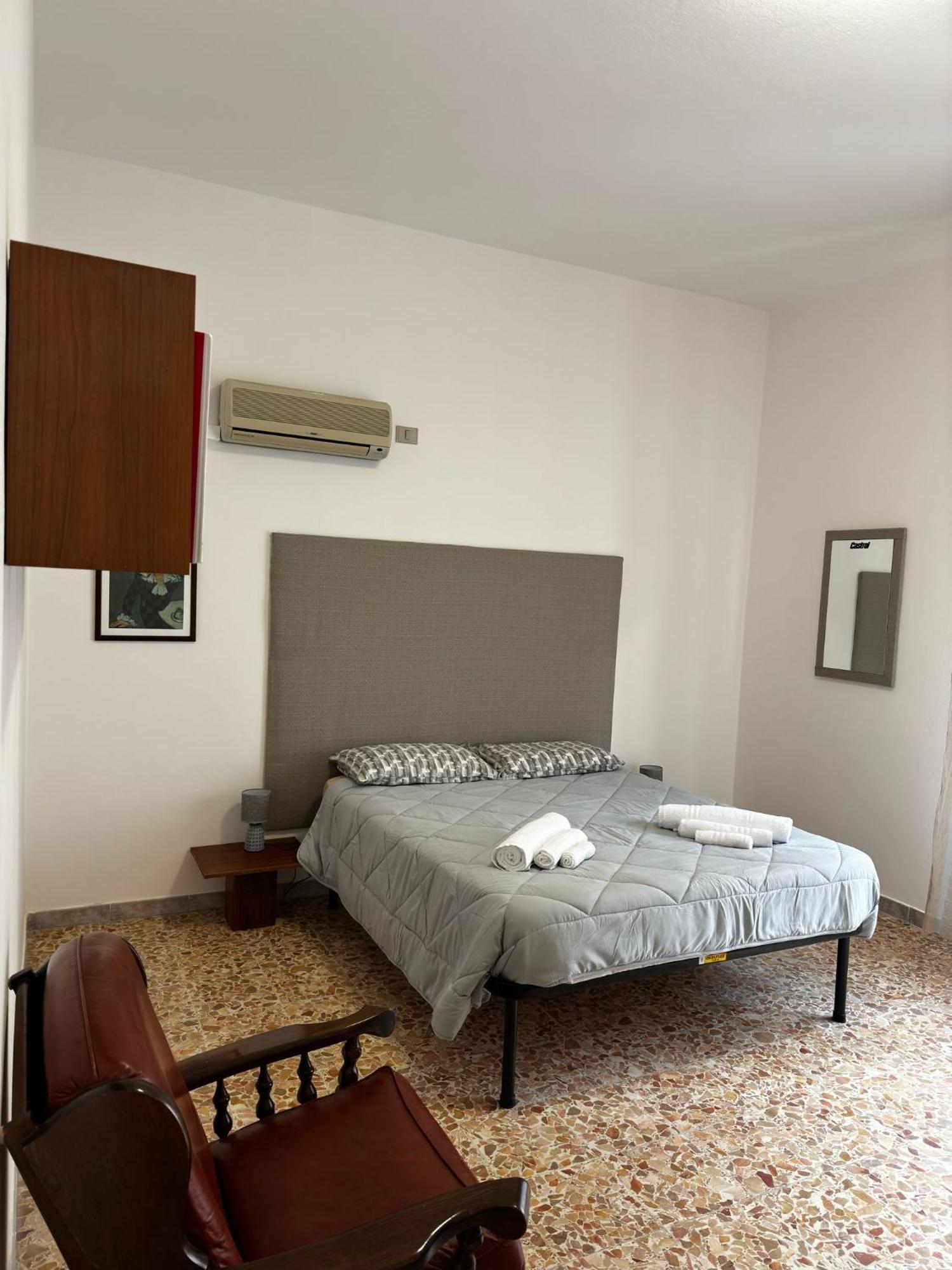Pm 41 Via Ennio Porrino Guest House Alghero Zewnętrze zdjęcie