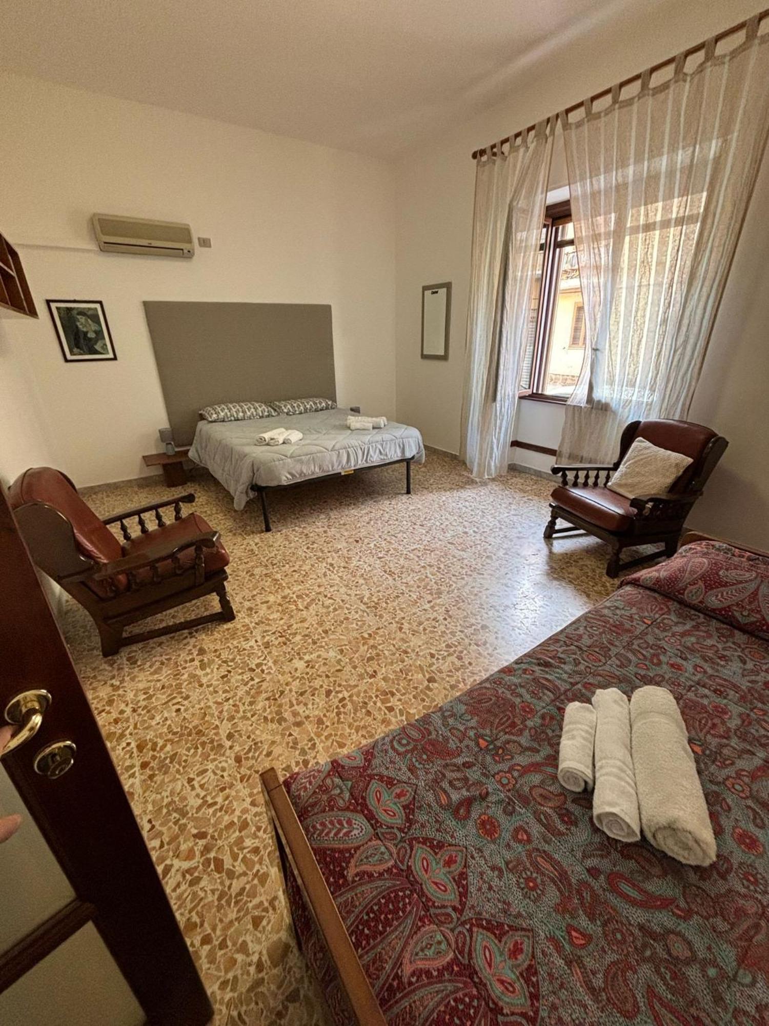Pm 41 Via Ennio Porrino Guest House Alghero Zewnętrze zdjęcie
