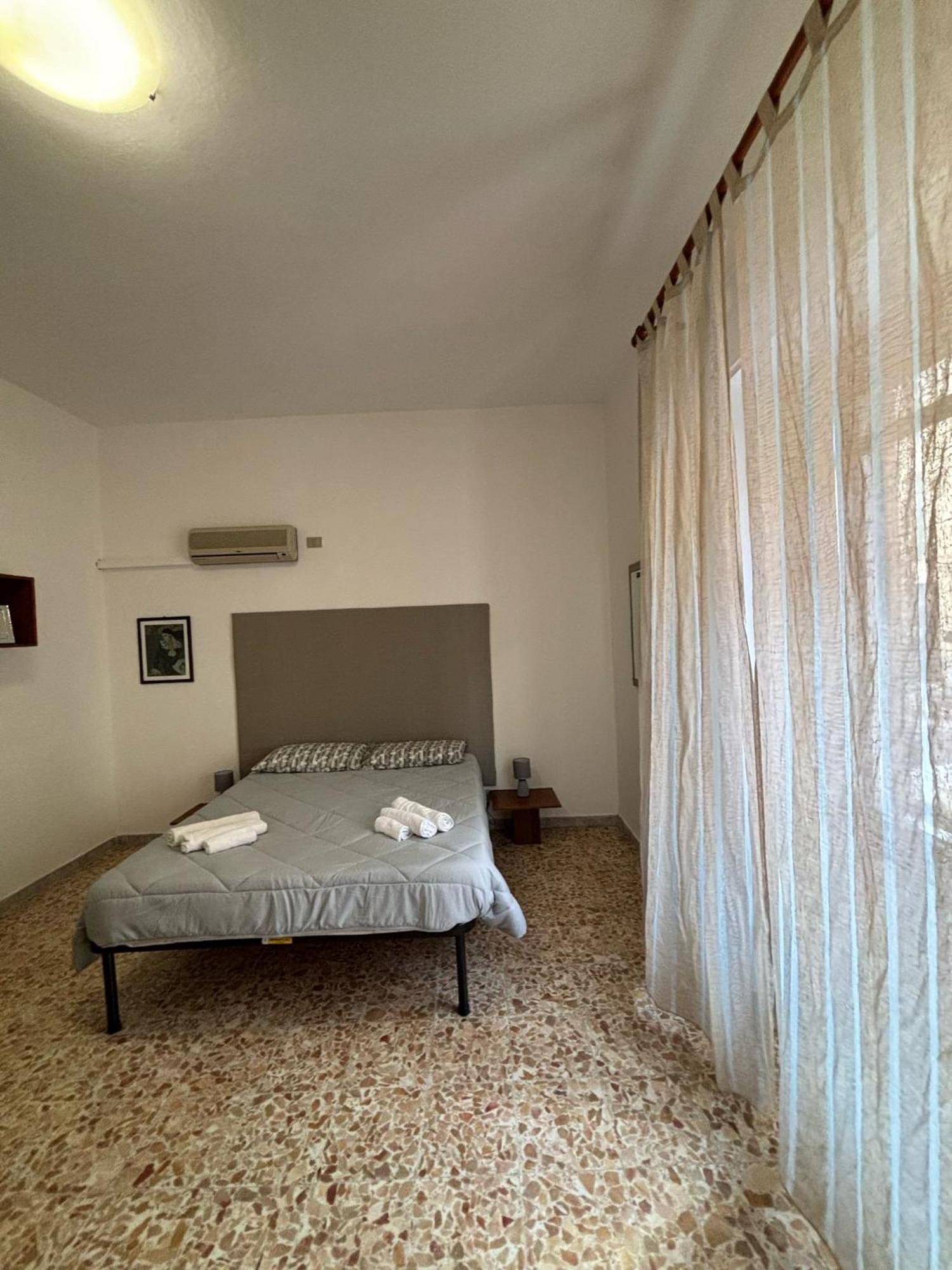 Pm 41 Via Ennio Porrino Guest House Alghero Zewnętrze zdjęcie